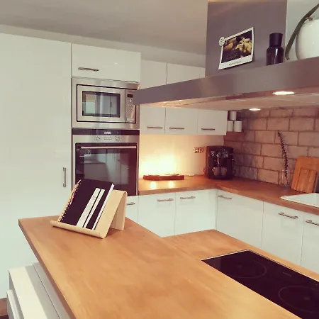 Ou Git Le Bocq Privatif シネイ