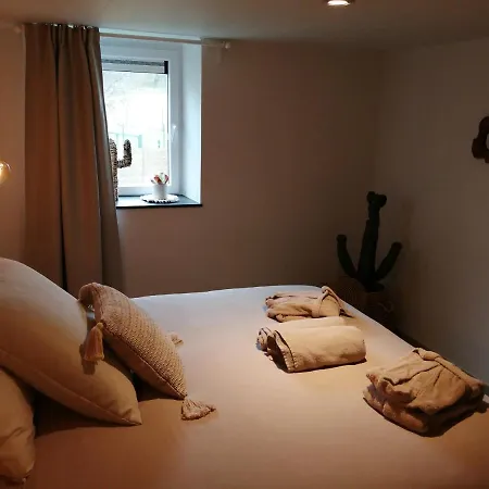 Ou Git Le Bocq Privatif ゲストハウス 4*