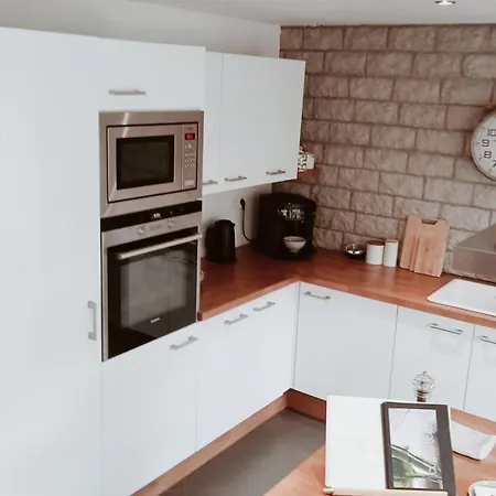 Ou Git Le Bocq Privatif シネイ